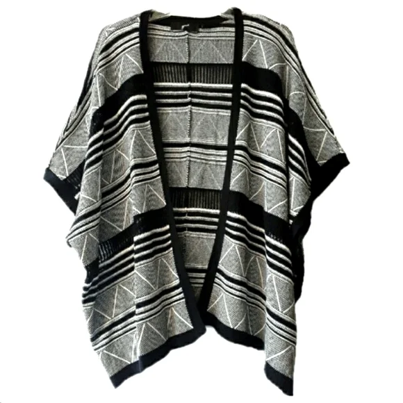 Geometric Ruana Cardigan - Picture 1 of 3
